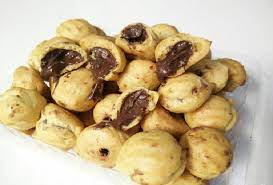 Scopri ricette, idee per la casa, consigli di stile e altre idee da provare. Kue Sus Kering Isi Coklat Ncc Renyah Kue Sus Kering Ini Sangat Nikmat Bila Disajikan Dipagi Atau Sore Hari Dengan Segelas Teh Ha Resep Kue Resep Resep Biskuit