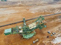 Petycja w obronie kopalni i elektrowni turów, oddziałów spółki pge górnictwo i energetyka konwencjonalna z grupy pge, trafiła 23 czerwca na ręce anny zalewskiej, poseł do parlamentu. Kryzys Klimatyczny No I Ch J Aktywisci Greenpeace Wywiesili Transparent W Kopalni Turow