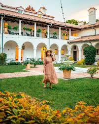 The hotel itself is a beautiful structur.e. A Stay At The Jekyll Island Club Resort Goanniewhere
