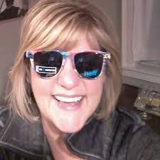 Beth Marr's Instagram, Twitter & Facebook