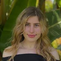 Eva Cohen's Instagram, Twitter & Facebook