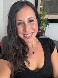 Jennifer Morphis's Instagram, Twitter & Facebook