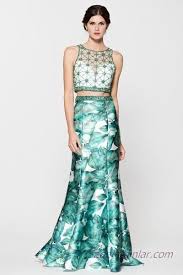 2019 Bustiyer Abiye Modelleri Yesil Uzun Kolsuz Islemeli Desenli The Dress Aksamustu Giysileri Balo Elbiseleri