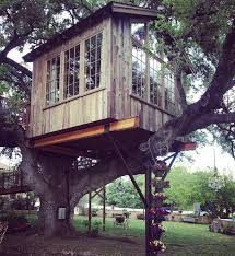 Epingle Par Julia Chapelain Sur Maison Dans Les Arbres Maison Dans Les Arbres Maison Arbre