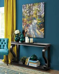 Keep it all one color or add other colors for brilliant contrast. Decorating With Jewel Tones