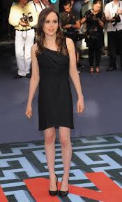 Although the job was dangerous, ariadne was propelled by her intellectual curiosity which made her unable to pull herself away from such a unique opportunity. Inception Uk Film Premiere Outside Arrivals Elliot Page Picture 15707413 361 X 594 Fanpix Net