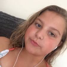 Emily Streeter (@emilystreeter31)