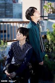 Di album bts, ia kerap kali menjadi produser dan penulis . 2 Twitter Bts Lagu Gambar Orang