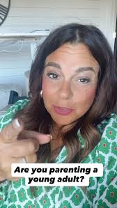 It's back to school season. Did your child bring the teacher an apple? Was  that the same person who packed said child's lunch? Ahem...you? . For many  of us we are having