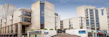 Rooms also feature air conditioning and tea/coffee facilities, and each has a private bathroom. Travelodge Covent Garden High Holborn Central London