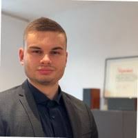 200+ "Stelzer" profiles