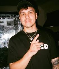 He made his 2.8 million dollar fortune with youtube channel faze jarvis. Quick Celeb Facts Faze Kay Age Birthday Net Worth Girlfriend Wife Full Name Mother