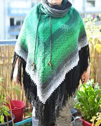 Langer poncho mit kapuze in großen größen, damen, größe: Anleitung Granny Poncho Mit Kapuzenschal Hakeln