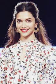 Zarah Visit Us At Https Www Facebook Com Pages Zarah 1578754045707532 Deepika Padukone Hair Deepika Padukone Style Deepika Padukone