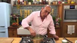 It seems so ridiculously basic. Gennaro Contaldo Demonstrates How To Cook Pasta Al Dente Youtube