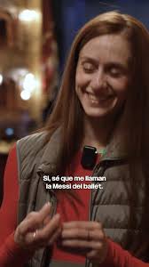 Sus primeros pasos fueron a los 3 años en un estudio de barrio. Pero, ya  imparable, a los 14 Marianela Núñez integraba el Ballet Estable del Teatro  Colón, donde comenzó la carrera que la llevaría a ...