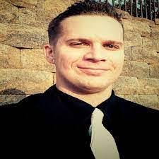 Jesse Stretch's Instagram, Twitter & Facebook