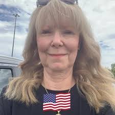 Grace Givens's Instagram, Twitter & Facebook