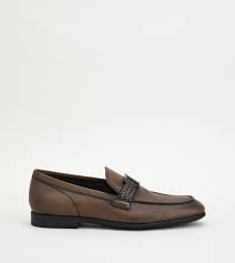 Camel hair specifically refers to the fur from the body of a camel, but more generally refers to the fibre (and cloth) that may be made from either pure camel hair or a blend of camel hair and another fibre. Tod S Usa Italian Luxury Shoes Bags Accessories Ready To Wear Tod S