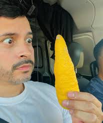 Chelsea was in charge of big red today. She loved every part of it. Rubbed  inside and out wirh lemon, Chili and SPG.... Thanks Jeff Hohenhaus for this  amazing specimen.