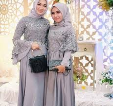Meski baju kondangan satu ini bukan model baru, namun tidak bisa dipungkiri jika model dress brokat satu ini masih sangat digemari oleh para remaja terutama untuk. Model Baju Gamis Brokat Untuk Kondangan Inspirasi
