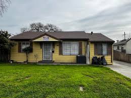 Any good places to sell old comic books in town or near stockton? TIA