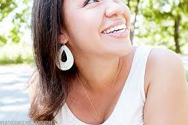 Heather Mulholland's Instagram, Twitter & Facebook