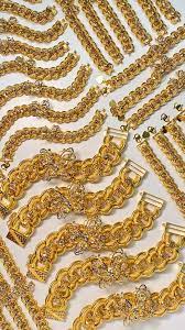 Emas sendiri biasa dijadikan sebagai modal dinamis di karenakan terigu yang di jual di pasaran memiliki harga yang beragam dan harga ini juga berbeda pada setiap daerah di indonesia. Hari Ini Harga Emas 916 Wah Chan Gold Jewellery Facebook
