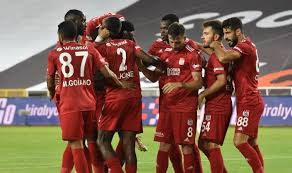 Gs, yeni transfer listesine berkan kutlu'yu da ekledi. Ewgvltal2doy4m