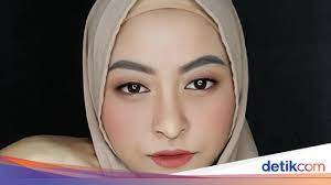 Beredarnya video nathalie dengan durasi 20 detik tersebut memperlihatkan seorang wanita. Viral Woman Grooming Like Nathalie Holscher Sule S Wife To Be Amazed Netral News