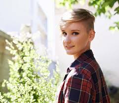 They're trendy and versatile, easily switching from daytime corporate to nighttime dapper with a few swipes of gel, if that. Shaved Hairstyles For Women In 2020 All Things Hair Us