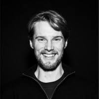 200+ perfiles de «Marcus `»