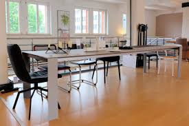 Sie sind charmant, elegant und bodenständig und strahlen genau jenes gefühl von wärme und natürlichkeit aus, das man sich zu hause wünscht. Soma Tisch Ausziehbar Von Kettnaker Stilleben Sale