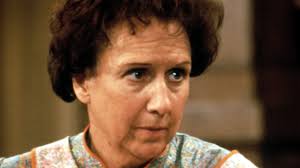 All in the Family' Star Jean Stapleton: 5 Things You Never Knew About  Beloved TV Mom Edith Bunker