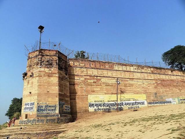 Did You Know About This Fort That Akbar Built In Allahabad? | Times Now