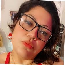 Veronica Vernon's Instagram, Twitter & Facebook