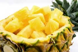 Dazu noch himbeeren und minze für den frischekick, korn drauf, fertig. Ananas Bowle Rezepte Hausmittel Frag Mutti