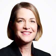 Morningstar Medalist Rating for Semiliquid Funds: A New Framework for a  Converging Market