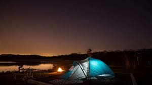 En nuestro camping a pie de playa, las tiendas de campaña las ponemos nosotros. Where To Go Camping In Illinois This Fall Urbanmatter