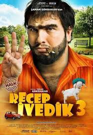 Recep i̇vedik 7'yi kesinlikle çekeceğini söyleyen gökbakar, 7'inci filmin de uzakdoğu coğrafyasında geçeceğini söyledi. Recep Ivedik 3 Wikipedia