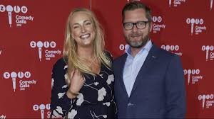 Kæreste is literally dearest one and denotes affection, frequently romantic in nature, though there's occasions where it may be used for a very close platonic relationship. Stormester Deltager Fik Hjernerystelse I Bedste Sendetid Billed Bladet