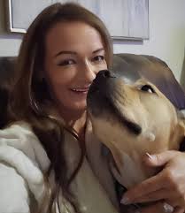 Sharing photos of cute dogs and their stories