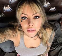 Alicia Marie Killian (karma.rx) из Инстаграм