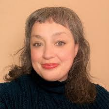 Miriam Manley's Instagram, Twitter & Facebook