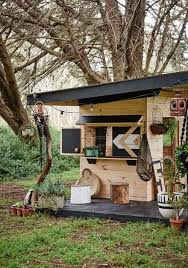 Tarimas ducha, escaleras, encimeras, celosías, mesas plegables, pérgolas cama infantil tipo montessori, casita de madera natural para niño y niña. Casitas De Madera Para Ninos De Castle And Cubby Decopeques