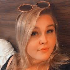 Katrina Simmons's Instagram, Twitter & Facebook