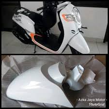 Memasuki tahun 2017, setiap orang mengharapkan adanya banyak hal positif dalam berbagai aspek kehidupan. Jual Spakbor Depan Honda New Scoopy Fi Tahun 2017 2018 Warna Putih Scoopy Baru Di Lapak Azka Jaya Motor Bukalapak