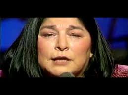 Mercedes Sosa Todo Cambia Videoclip Youtube Videoclip Videos De Musica Musica Del Recuerdo