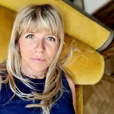 The show that changed my life. It was a gift. Happy 10th year! ❤️❤️❤️ ・・・  10 years ago today we met Annalise Keating and this unforgettable group.  #HTGAWM 🔁@howtogetawaywithmurder