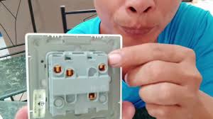 Artikel tentang cara pasang saklar lampu single, double / lebih di rumah, diagram instalasi listriknya, tips aman, contoh rangkaian, dll. Tutorial Cara Pasang Suis Soket Pada Dinding Gypsum Atau Kapur By Abr Usaha Elektrik